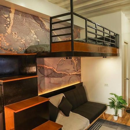 Cozy Loftbed Wi-Fi & Netflix Along Ligao Natl Road Unit 309 Apartment Ngoại thất bức ảnh