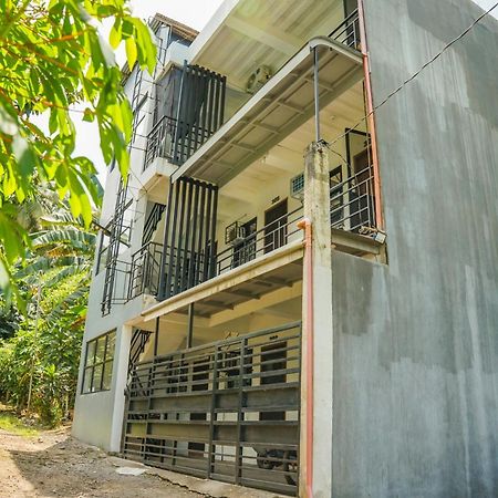 Cozy Loftbed Wi-Fi & Netflix Along Ligao Natl Road Unit 309 Apartment Ngoại thất bức ảnh