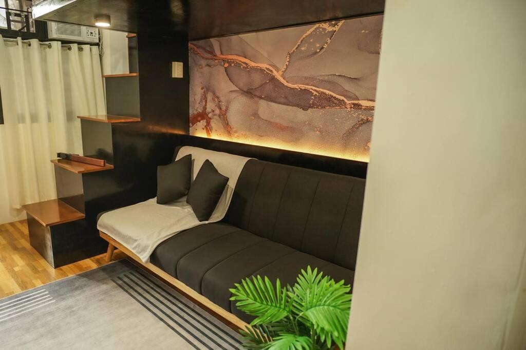 Cozy Loftbed Wi-Fi & Netflix Along Ligao Natl Road Unit 309 Apartment Ngoại thất bức ảnh
