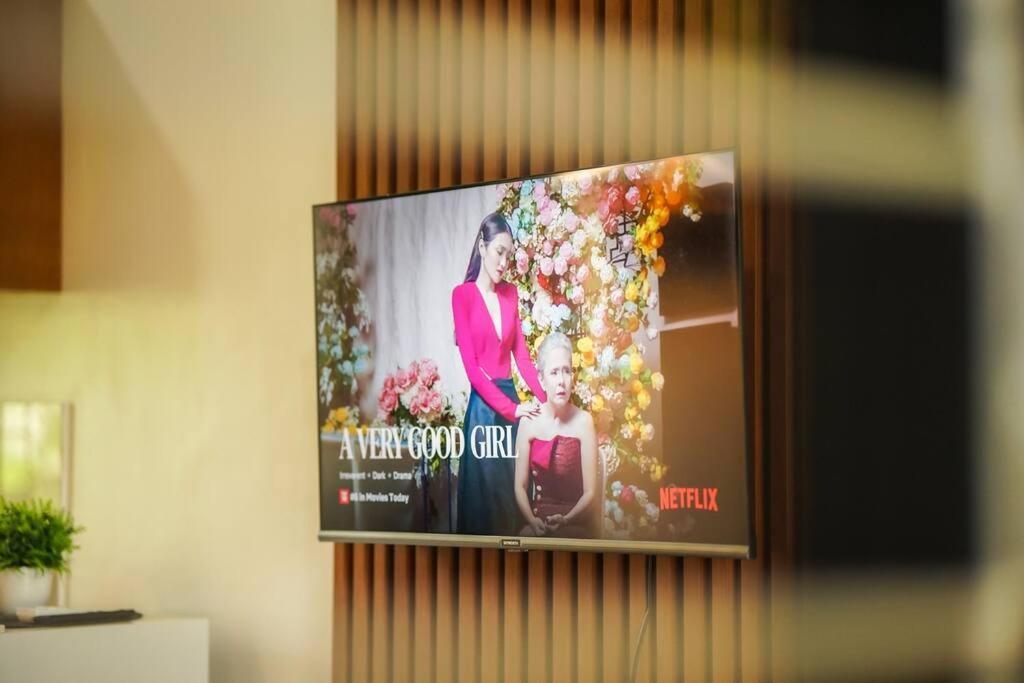 Cozy Loftbed Wi-Fi & Netflix Along Ligao Natl Road Unit 309 Apartment Ngoại thất bức ảnh