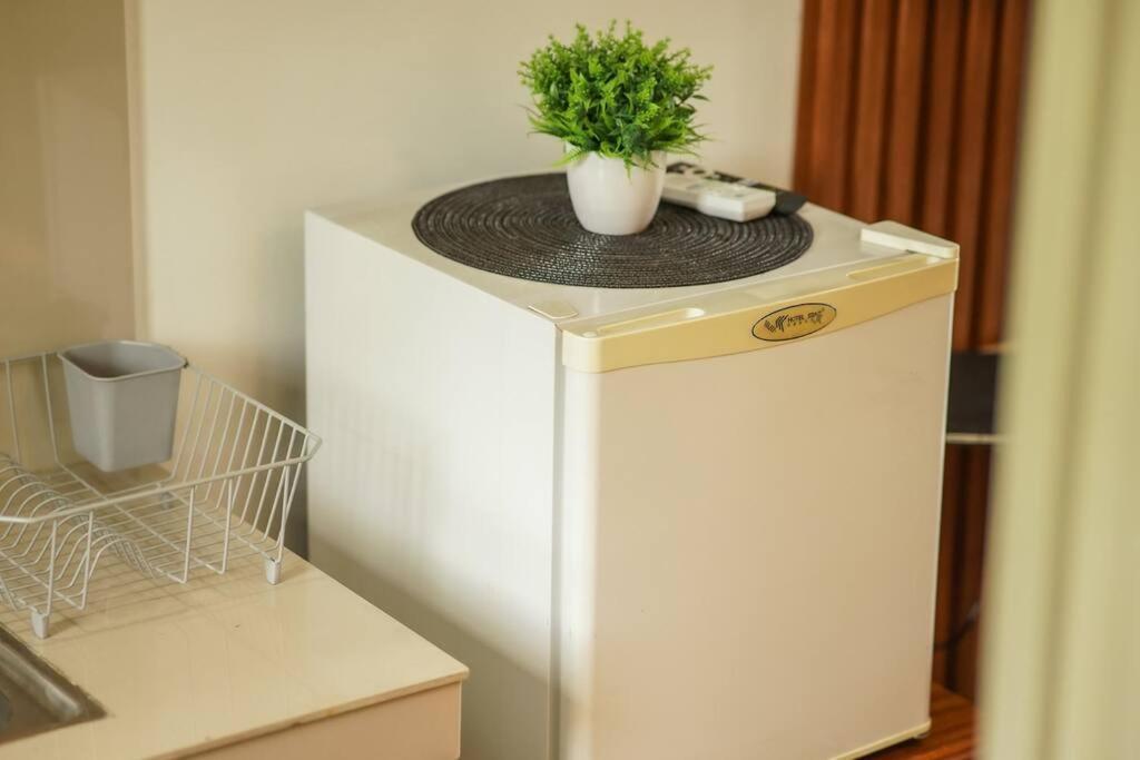 Cozy Loftbed Wi-Fi & Netflix Along Ligao Natl Road Unit 309 Apartment Ngoại thất bức ảnh